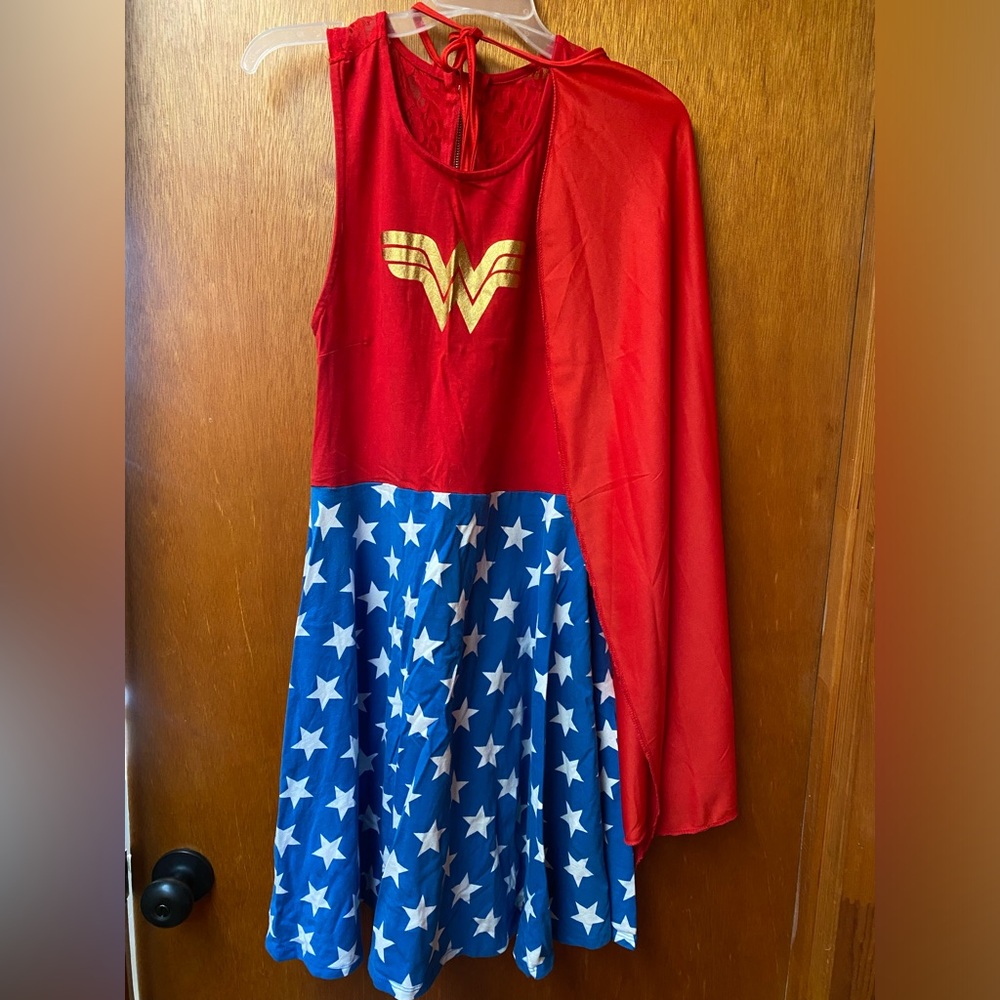 Women’s Wonder Woman costume with red cape
